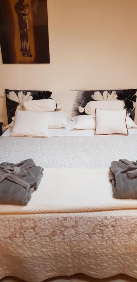 A 7 Km Da Salo' Casa Del Sole Mansarda Apartment Gavardo Ngoại thất bức ảnh