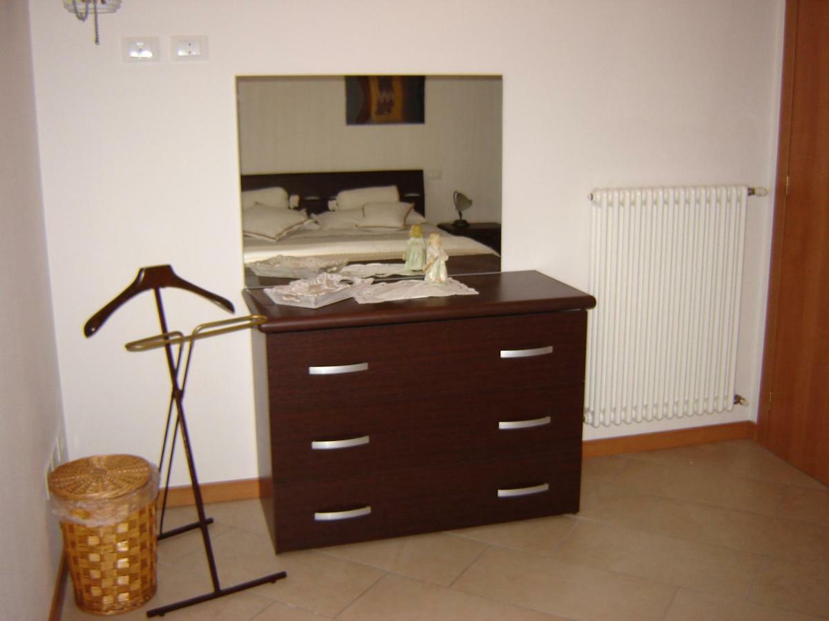 A 7 Km Da Salo' Casa Del Sole Mansarda Apartment Gavardo Ngoại thất bức ảnh