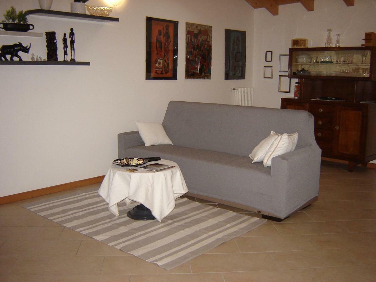 A 7 Km Da Salo' Casa Del Sole Mansarda Apartment Gavardo Ngoại thất bức ảnh